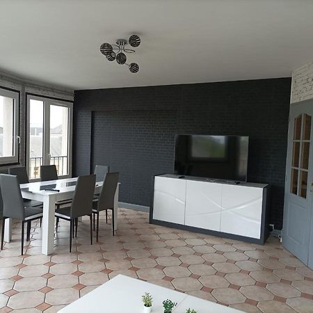 Joli Appartement Type 5 En Centre Ville Châteauroux エクステリア 写真