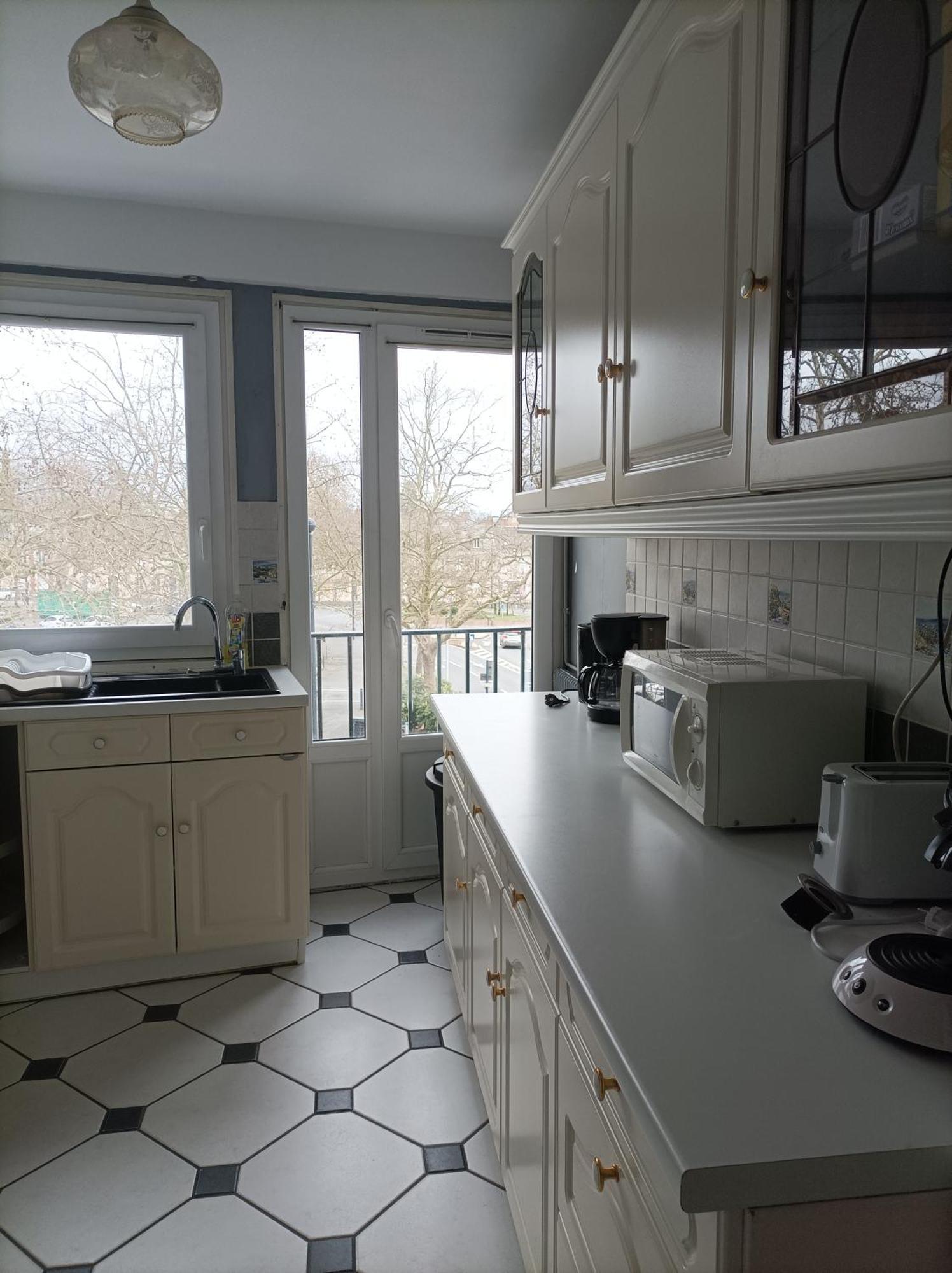 Joli Appartement Type 5 En Centre Ville Châteauroux エクステリア 写真